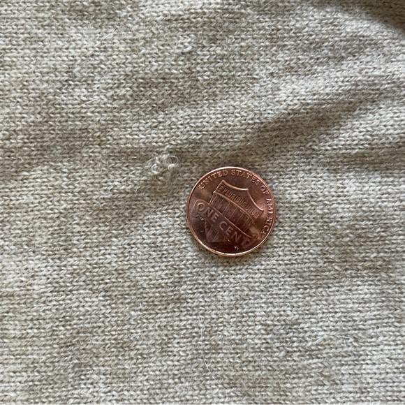 Buttery Soft Barneys Cashmere Sweater - Picture 5 of 8